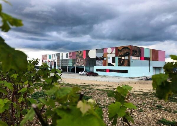 Здание винодельни Сухая гора