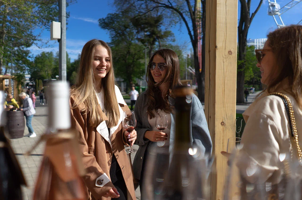 Винная ярмарка-променад А.МОРЕ ВИНА, Анапа