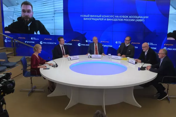 Пресс-конференция АВВР – презентация Кубка АВВР, 11 октября, пресс-центр МИА РОССИЯ СЕГОДНЯ Пресс-конференция АВВР – презентация Кубка АВВР, 11 октября, пресс-центр МИА РОССИЯ СЕГОДНЯ