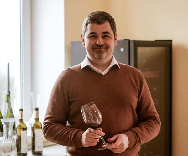 Основатель, владелец и винодел хозяйства Собер Баш