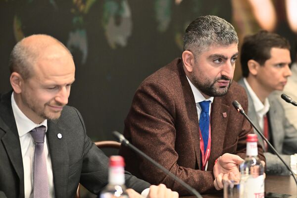 Сессия Экономика виноделия: точки роста прибыли, производительности и качества. ПМЭФ 24