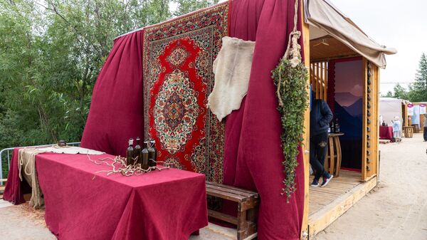 В Новом Уренгое состоялось открытие фестиваля Виноград В Новом Уренгое состоялось открытие фестиваля Виноград