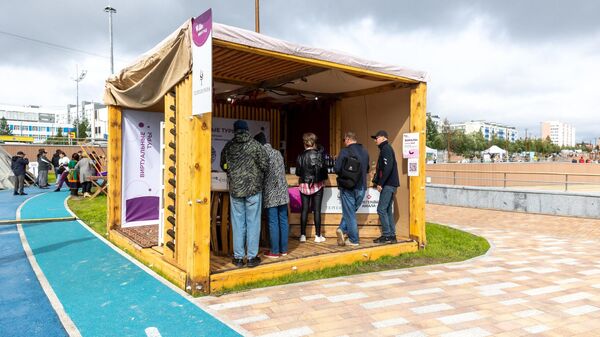 В Новом Уренгое состоялось открытие фестиваля Виноград В Новом Уренгое состоялось открытие фестиваля Виноград