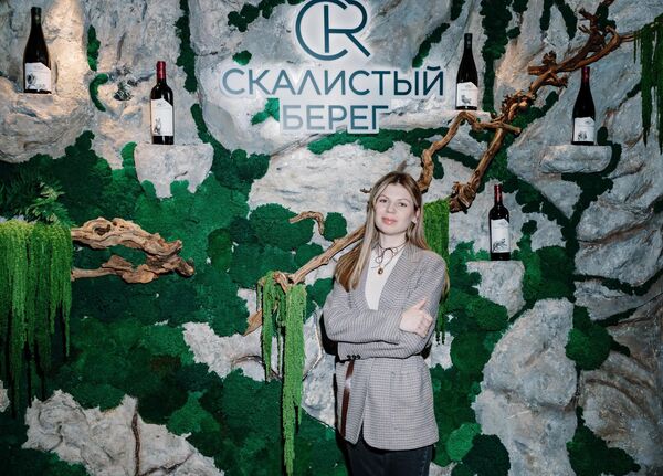 Гид винодельни Скалистый берег Анастасия Грицунова Гид винодельни Скалистый берег Анастасия Грицунова
