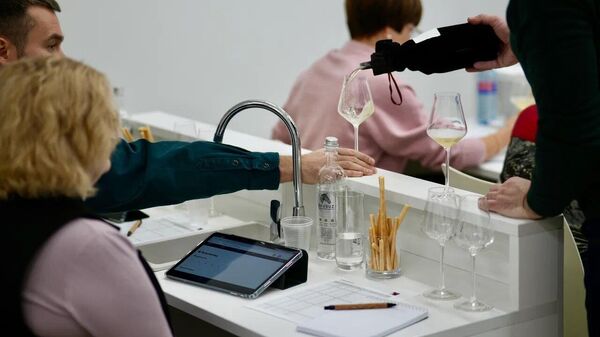 Заседание дегустационной комиссии кубка АВВР 2025 Заседание дегустационной комиссии кубка АВВР 2025