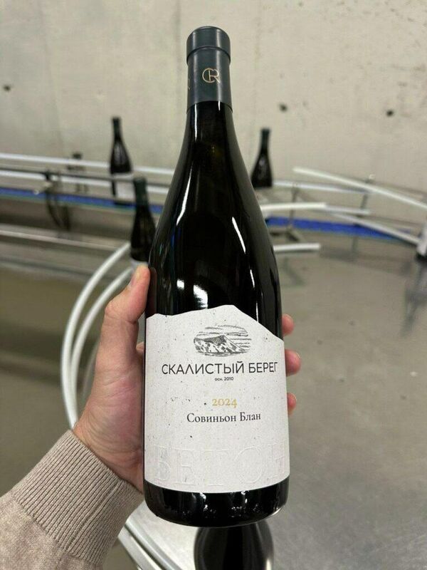 Вино сухое белое Скалистый берег Совиньон Блан Рислинг 2024 Вино сухое белое Скалистый берег Совиньон Блан Рислинг 2024