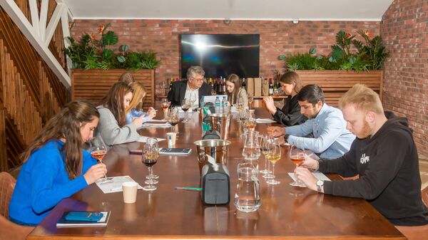 Конкурс молодых виноделов Молодая лоза