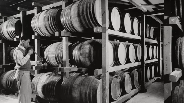 Андрей Челищев на винодельне Beaulieu Vineyard 