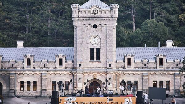 Главное здание винодельни Массандра, Крым