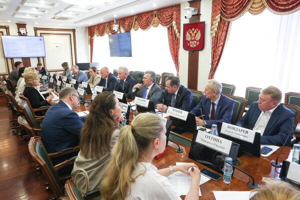 19 мая 2026 года. Круглый стол Комитета Совета Федерации по экономической политике совместно с Комитетом Совета Федерации по аграрно-продовольственной политике и природопользованию 19 мая 2026 года. Круглый стол Комитета Совета Федерации по экономической политике совместно с Комитетом Совета Федерации по аграрно-продовольственной политике и природопользованию