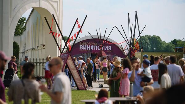 Фестиваль Виноград в Великом Новгороде стал самым посещаемым за всю историю проекта Фестиваль Виноград в Великом Новгороде стал самым посещаемым за всю историю проекта